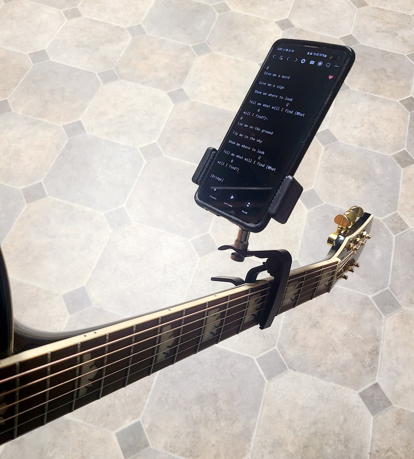 Capo Phone Holder